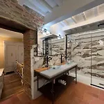 - The House With Well And The Frescos Palace *