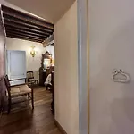 - The House With Well And The Frescos Palace *