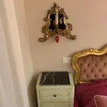 - The House With Well And The Frescos Palace Apartment *
