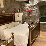 - The House With Well And The Frescos Palace Cortone