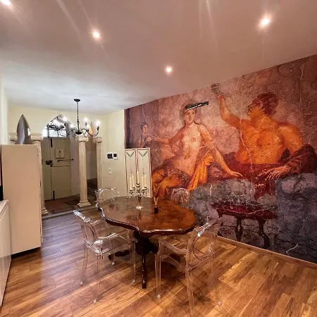 公寓 - The House With Well And The Frescos Palace 哥尔顿