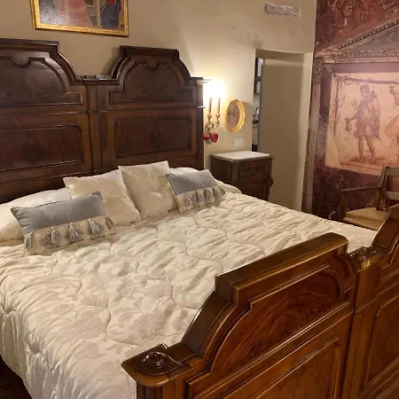 - The House With Well And The Frescos Palace