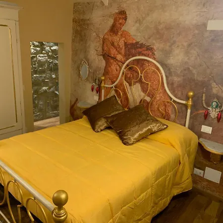 - The House With Well And The Frescos Palace 公寓