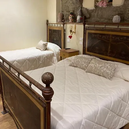 - The House With Well And The Frescos Palace 公寓 *