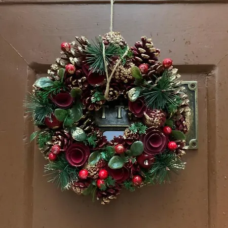 - The House With Well And The Frescos Palace 公寓 哥尔顿