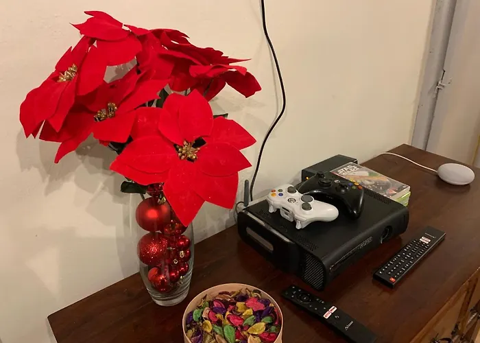 - The House With Well And The Frescos Palace Apartman *