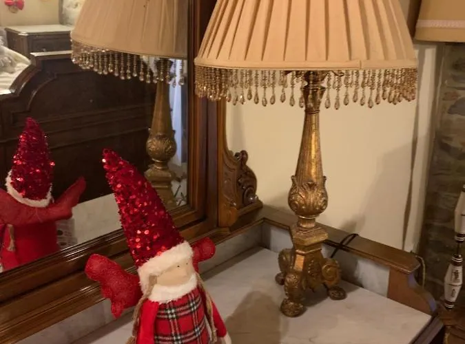 - The House With Well And The Frescos Palace * Cortona