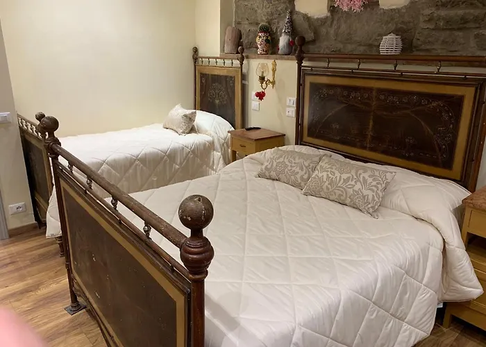 - The House With Well And The Frescos Palace Apartment *