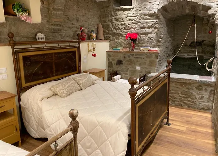 - The House With Well And The Frescos Palace Cortona