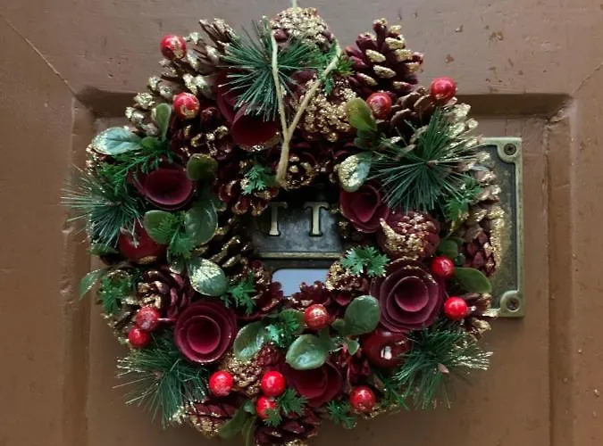 - The House With Well And The Frescos Palace Apartment Cortona