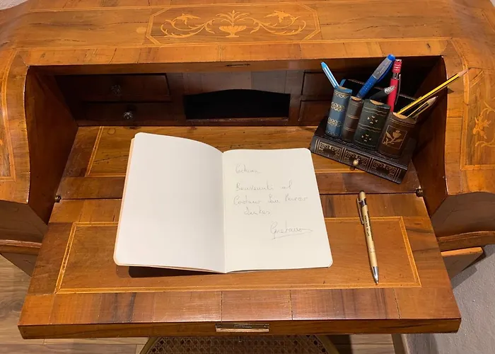 - The House With Well And The Frescos Palace * Cortona